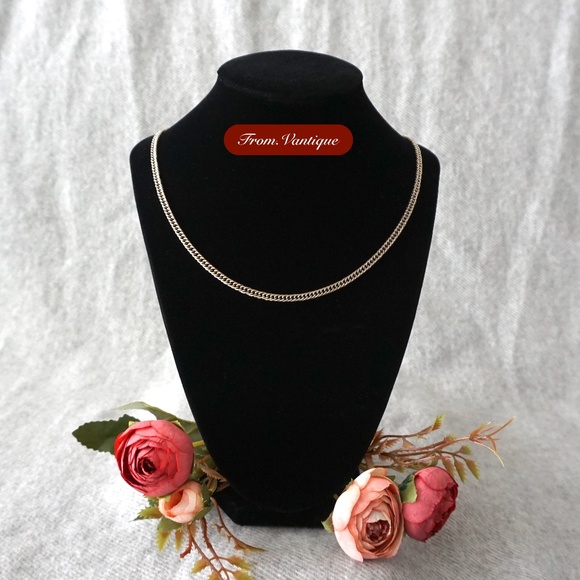 ⛓️ VINTAGE Plain Silver Necklace with Signature Clasp 📿 - Picture 2 of 4